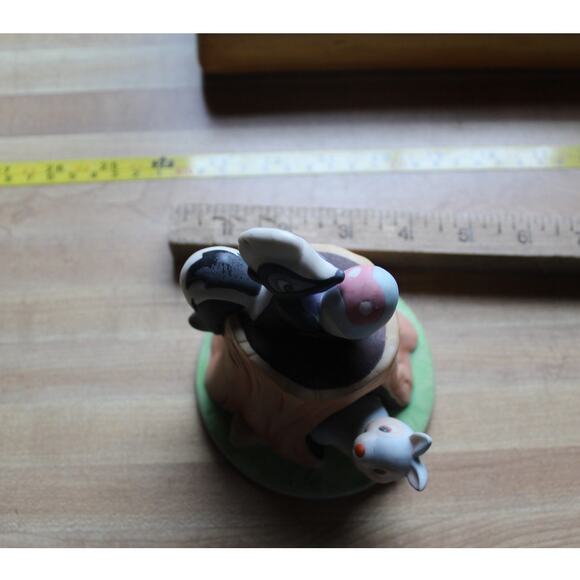 vintage Walt Disney Productions Bambi Thumper Flower the Skunk Easter Figurine. - Picture 5 of 7